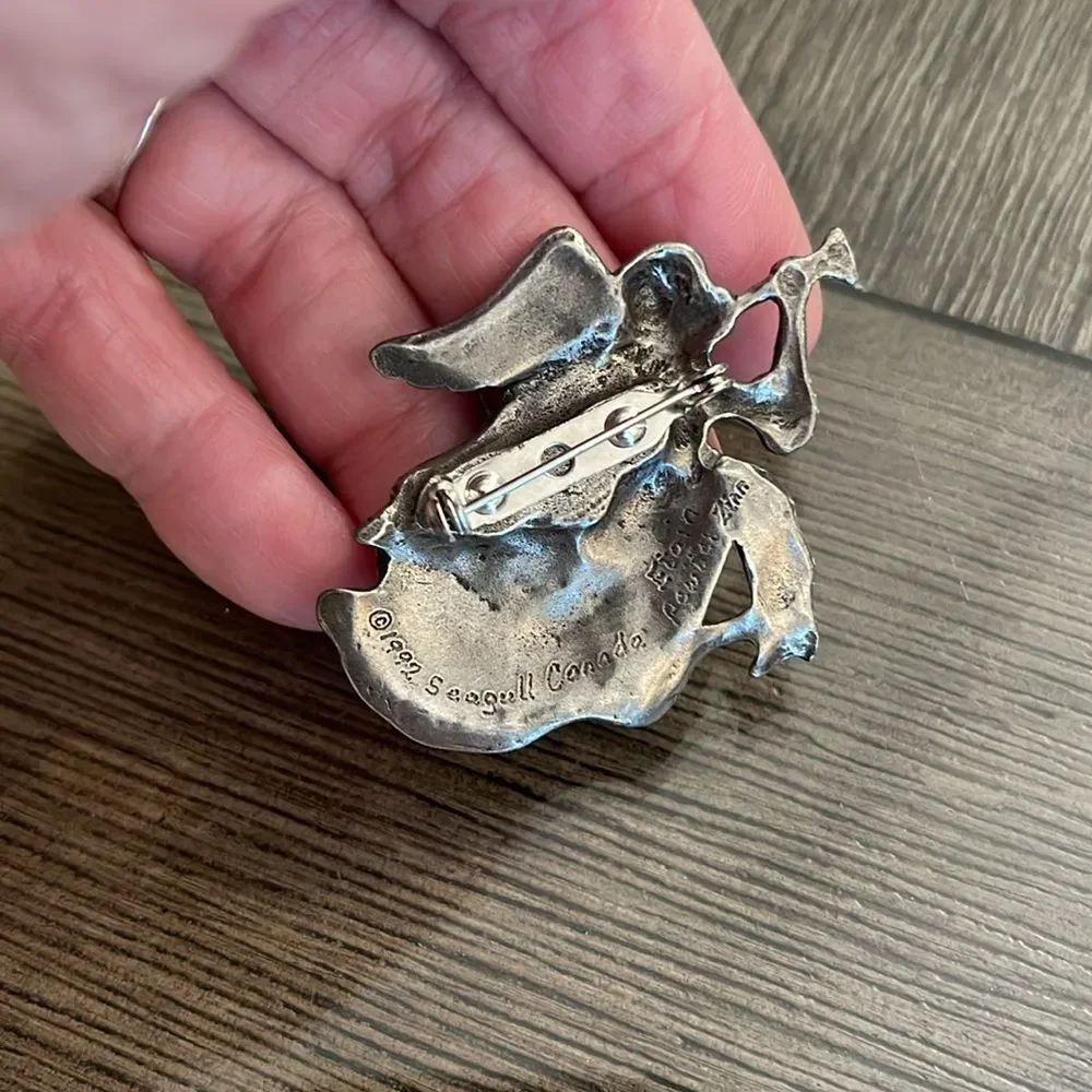 1992 Seagull, Canada Pewter Angel Christmas Pin Holiday Brooch